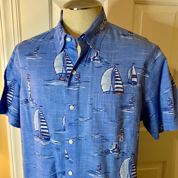 EUC Men's Izod Saltwater Relaxed Classic Sailboat Print Button Down Shirt LARGE - Picture 2 of 2